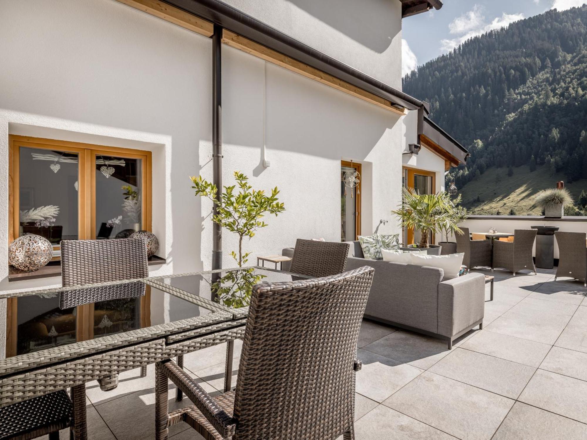 Quality Hosts Arlberg - Haus Pepi Eiter 호텔 장크트안톤암아를베르크 외부 사진