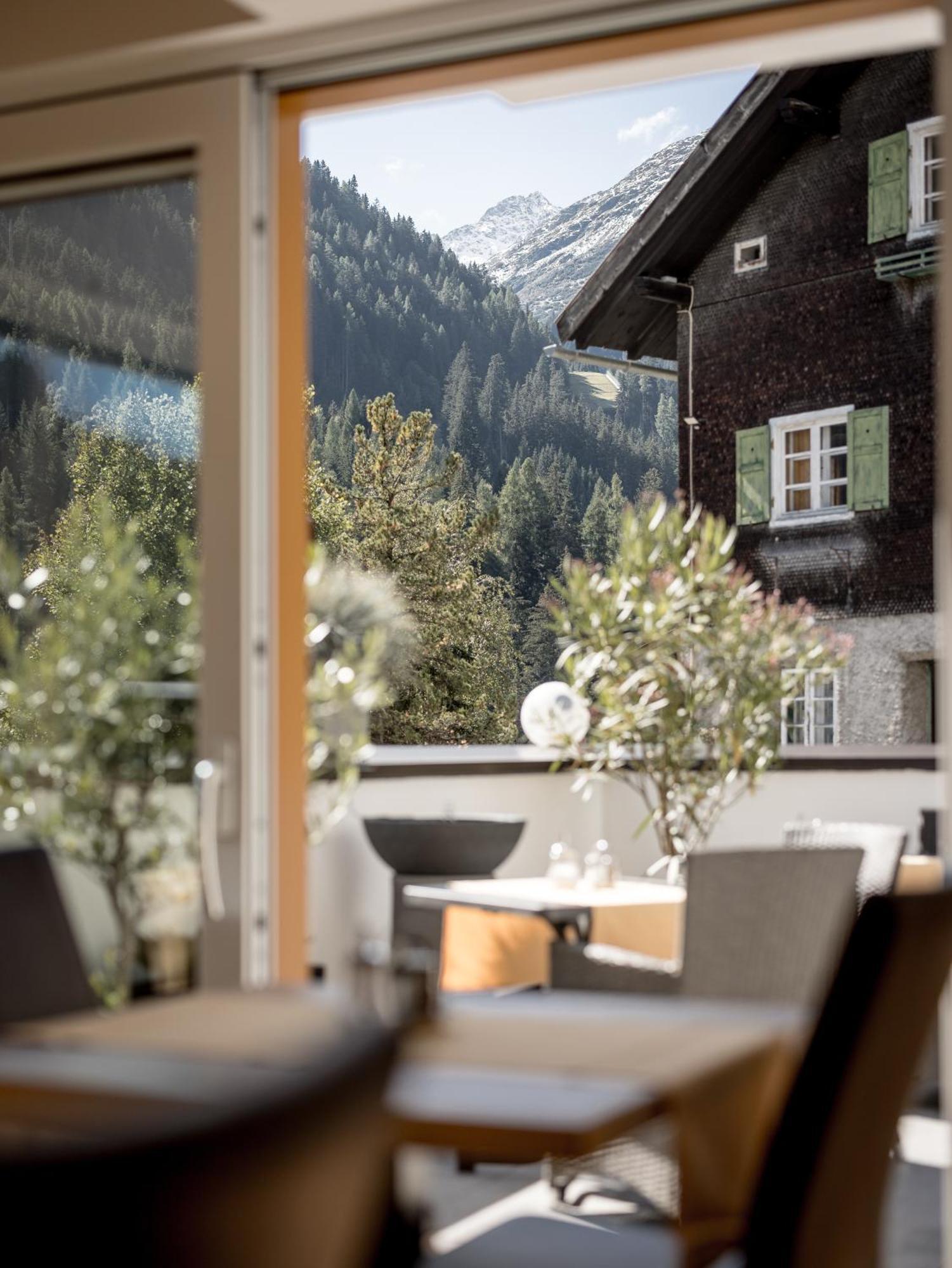 Quality Hosts Arlberg - Haus Pepi Eiter 호텔 장크트안톤암아를베르크 외부 사진