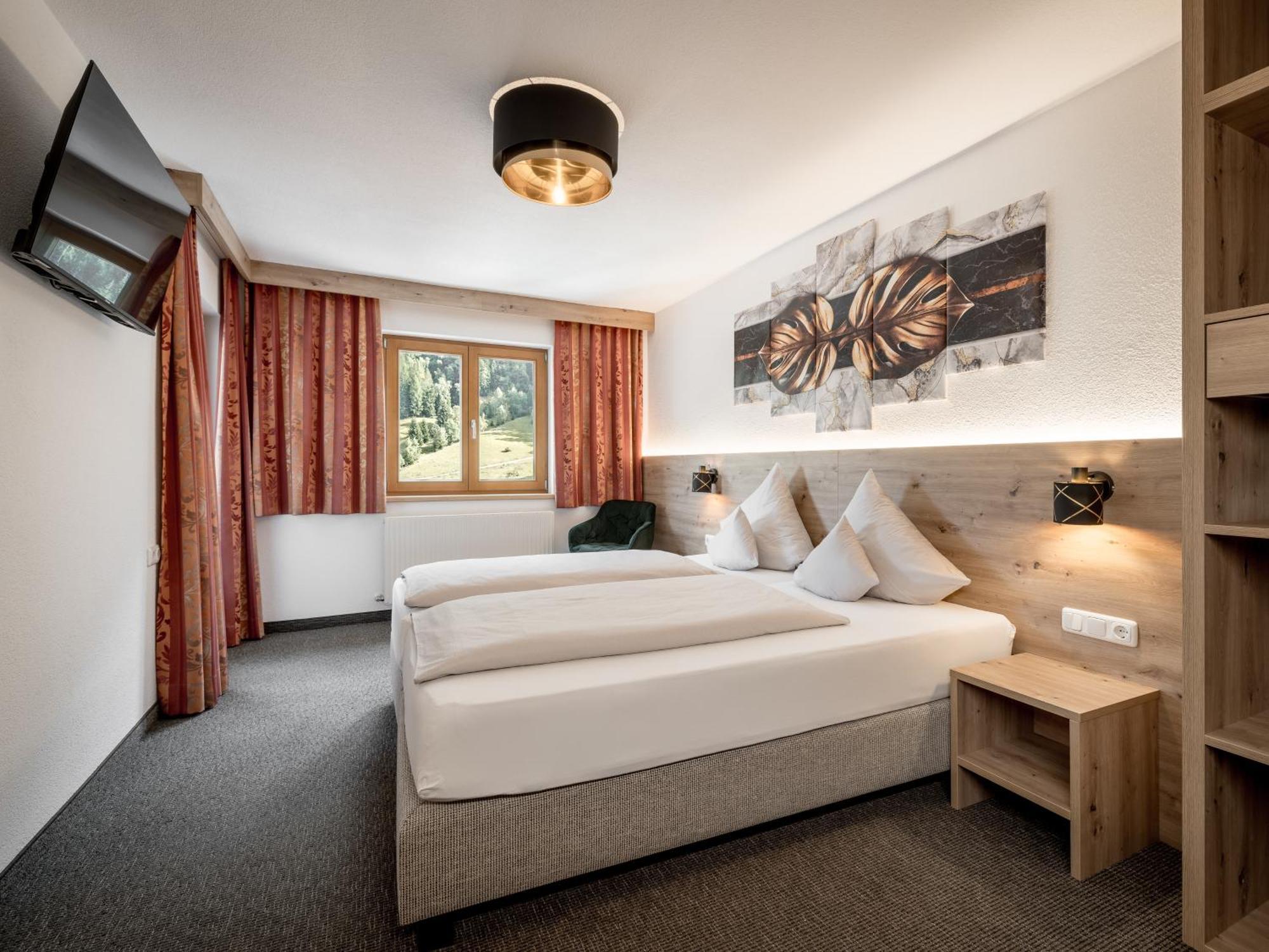 Quality Hosts Arlberg - Haus Pepi Eiter 호텔 장크트안톤암아를베르크 외부 사진