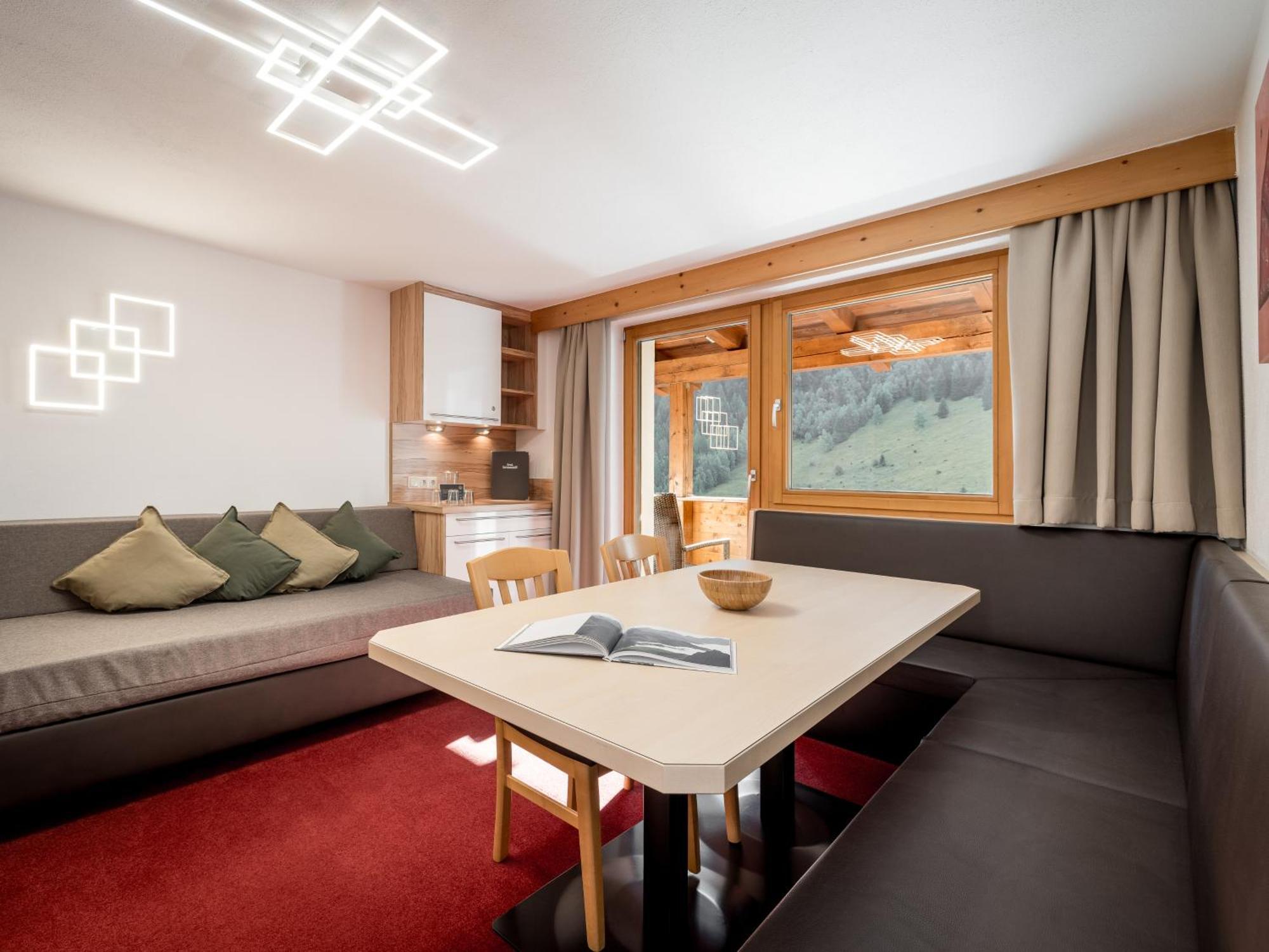 Quality Hosts Arlberg - Haus Pepi Eiter 호텔 장크트안톤암아를베르크 외부 사진